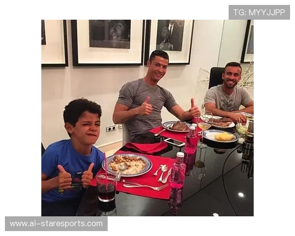 顶级足球球星的完美饮食计划揭秘一天的健康食谱与营养搭配